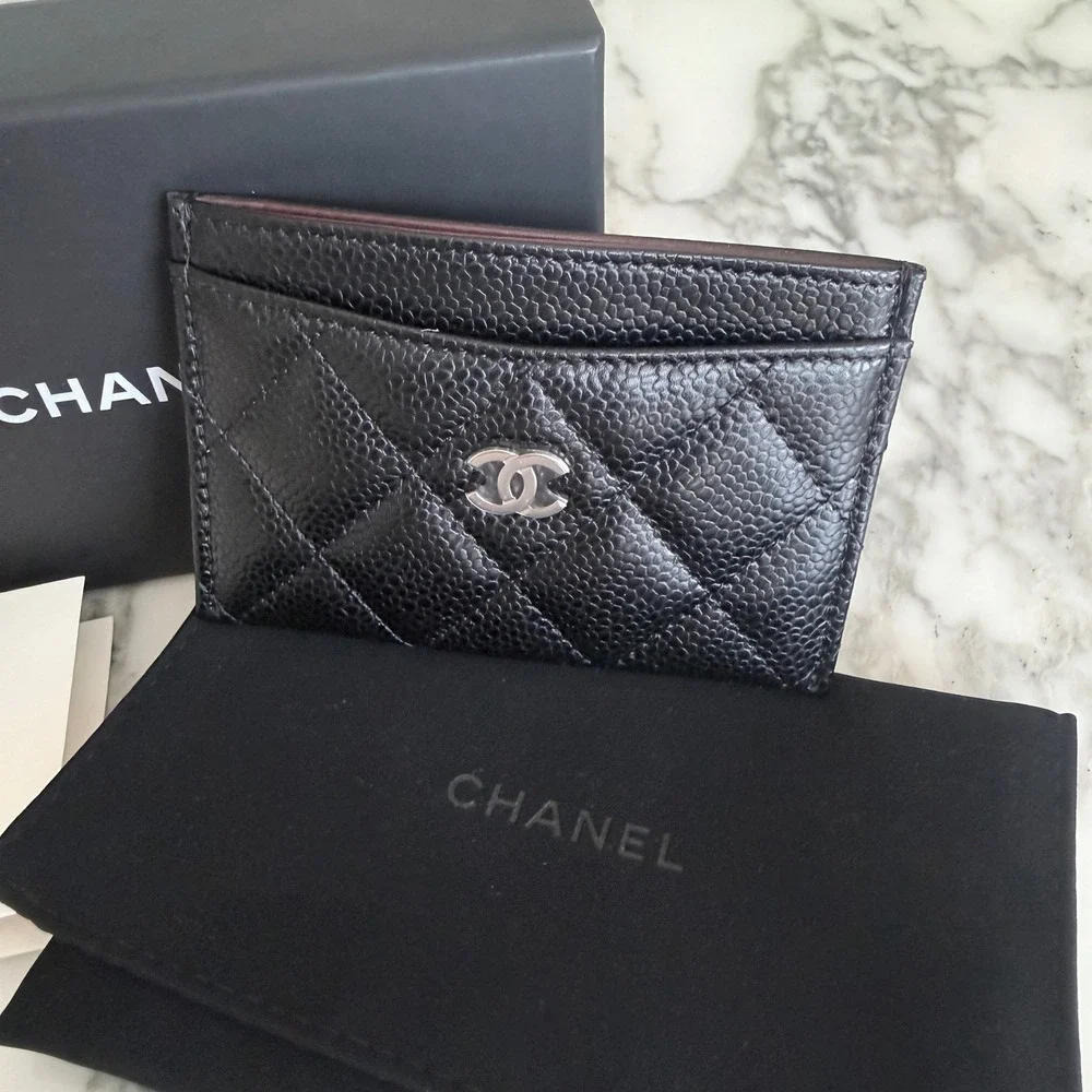 CHANEL classic card